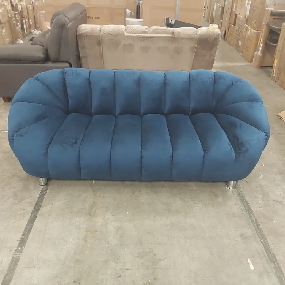 QUALITY DESIGNER MITESH UPHOLSTERED SOFA