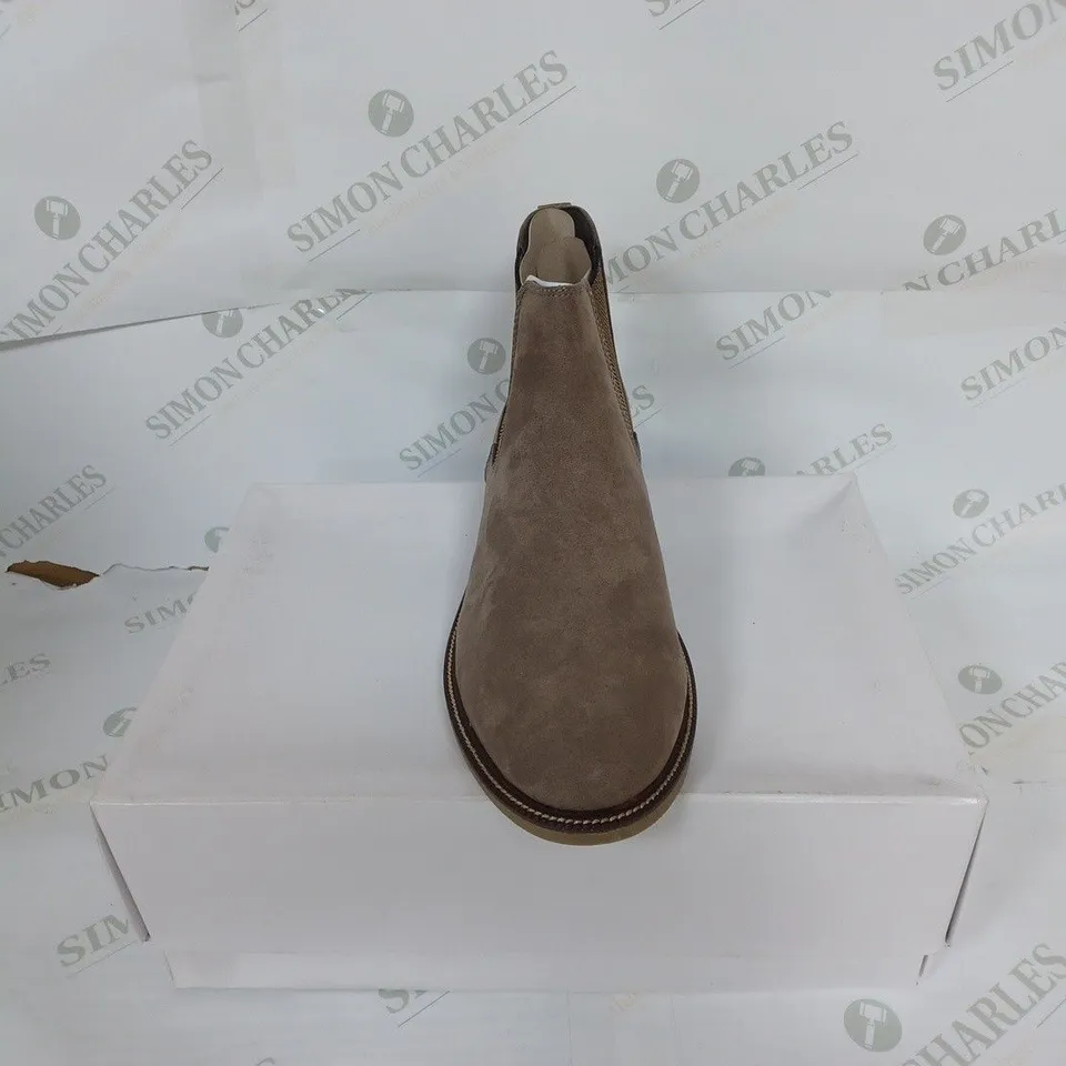 BOXED MARSH MICROSUEDE SHOES IN TAUPE SIZE 10