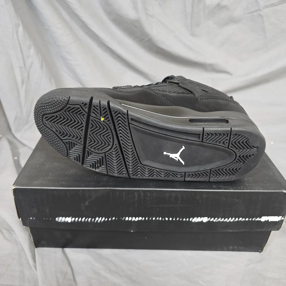 AIR JORDAN 4 RETRO TRAINERS  – BLACK/WOLF GREY/MEDIUM GREY – UK 6 