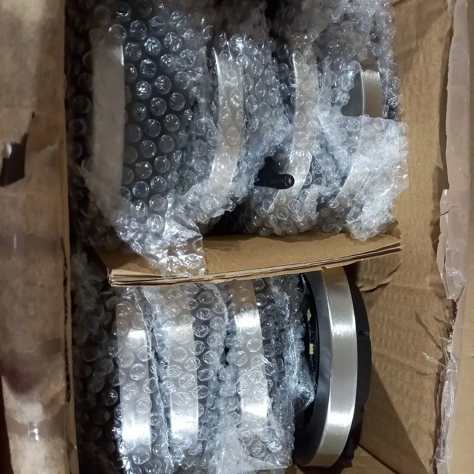 BELL & HOWELL OUTDOOR SOLAR LIGHTS 