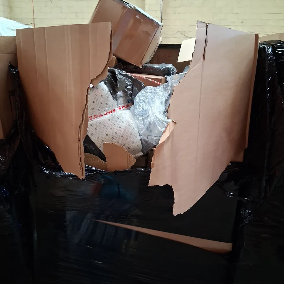 PALLET CONSISTING OF A LARGE QUANTITY OF ASSORTED HOUSEHOLD AND ELECTRICAL PRODUCTS AND ACCESSORIES TO INCLUDE;