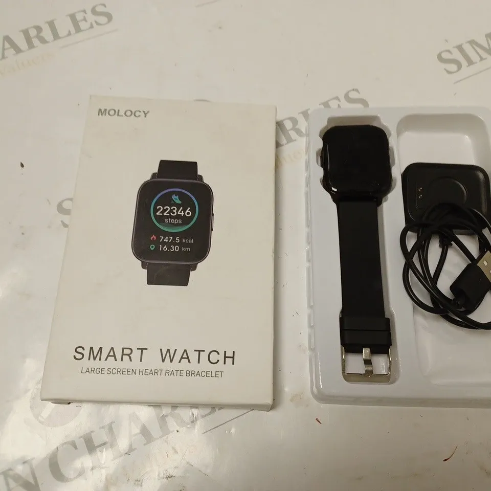 BOXED MOLOCY LARGE SCREEN HEART RATE SMART WATCH, IN BLACK. WITH CHARGING BASE AND USB CABLE