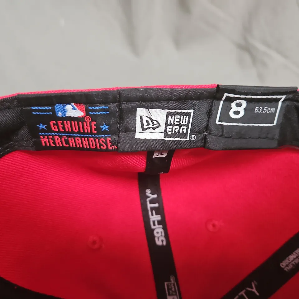 NEW ERA ST. LOUIS CARDINALS 59FIFTY FITTED CAP – SIZE 8 (63.5 CM) – RED CROWN, NAVY BRIM