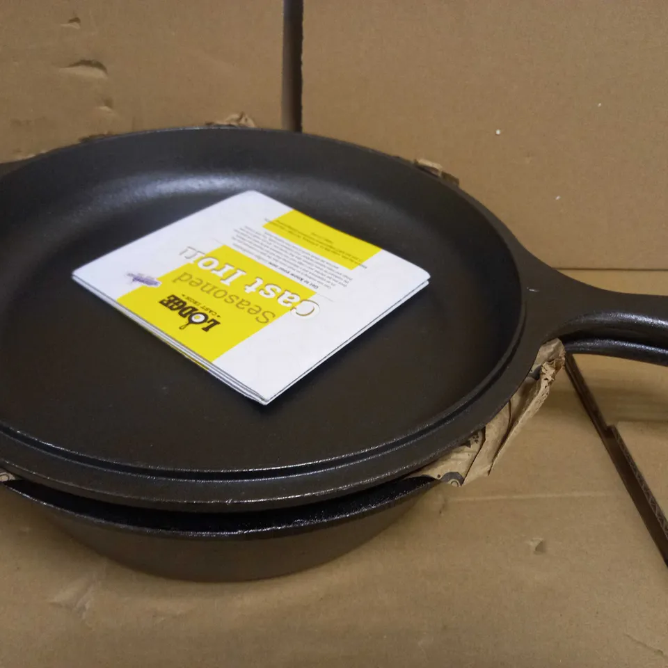 LODGE 3.2 QUART PRE-SEASONED CAST IRON COMBO COOKER