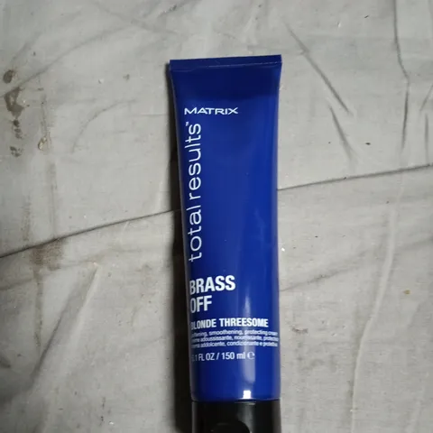 BOX OF APPROXIMATELY 10 MATRIX TOTAL RESULTS BRASS OFF BLONDE THREESOME – 150 ML