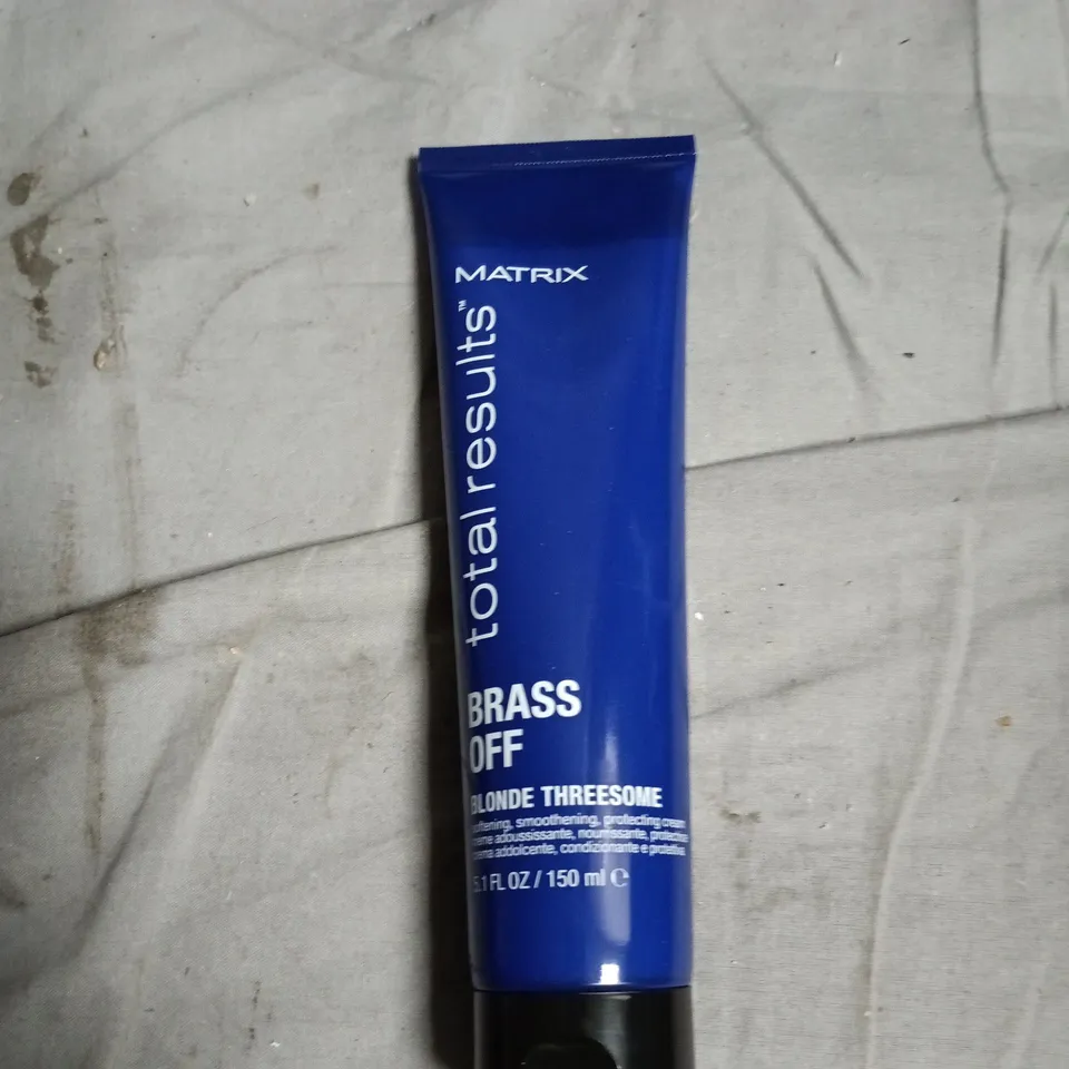 BOX OF APPROXIMATELY 10 MATRIX TOTAL RESULTS BRASS OFF BLONDE THREESOME – 150 ML