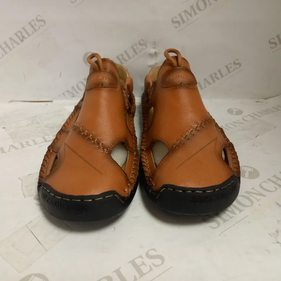 FASHION SLIP ON SANDALS UK SIZE 11