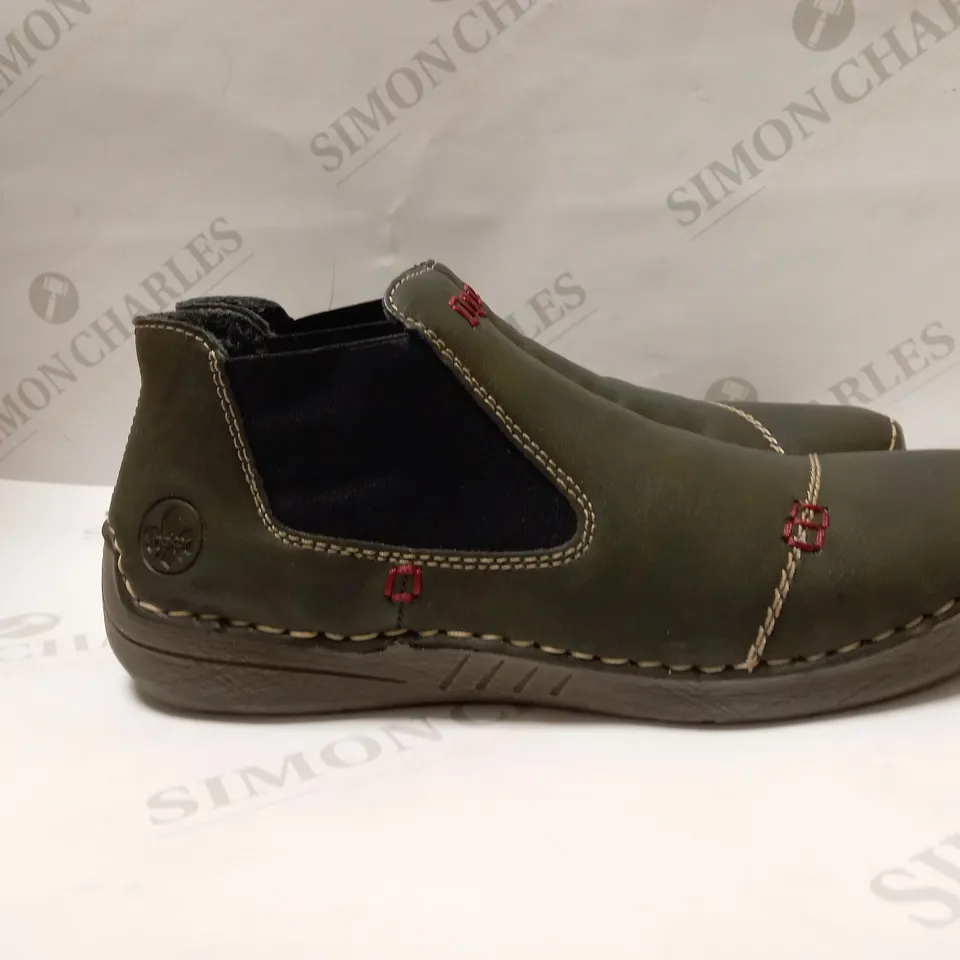 RIEKER FUNZIA GREEN WOMENS CHELSEA BOOTS SIZE 8