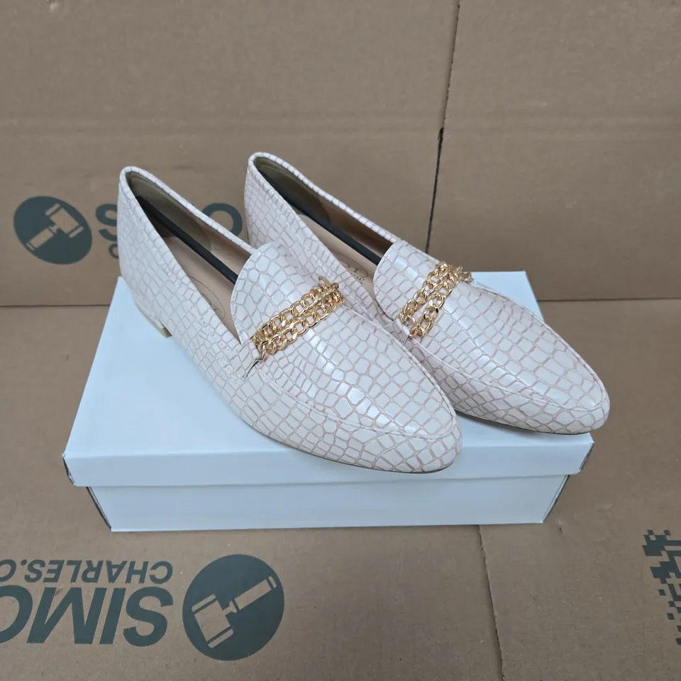 SPOT ON BEIGE SNAKESKIN LOAFERS WITH GOLD CHAIN DETAIL – UK 5
