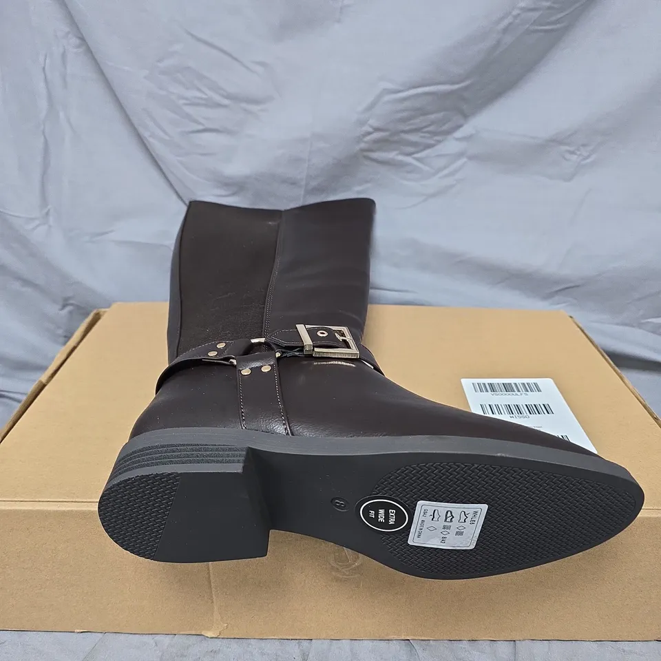 EXTRA WIDE FIT KNEE HIGH BOOT - BROWN - 8