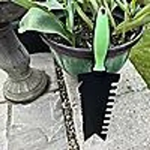 SET OF 2 GRUMPY GARDENER WONDER TROWEL
