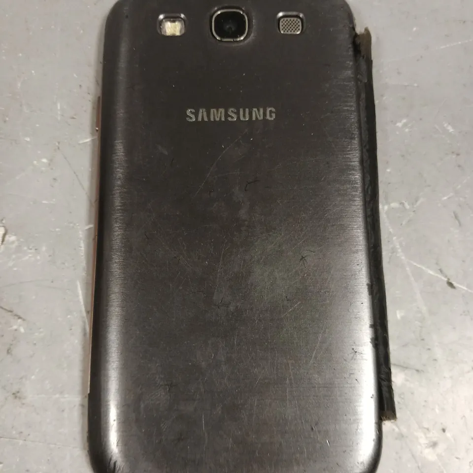 SAMSUNG GALAXY S3 SMARTPHONE 