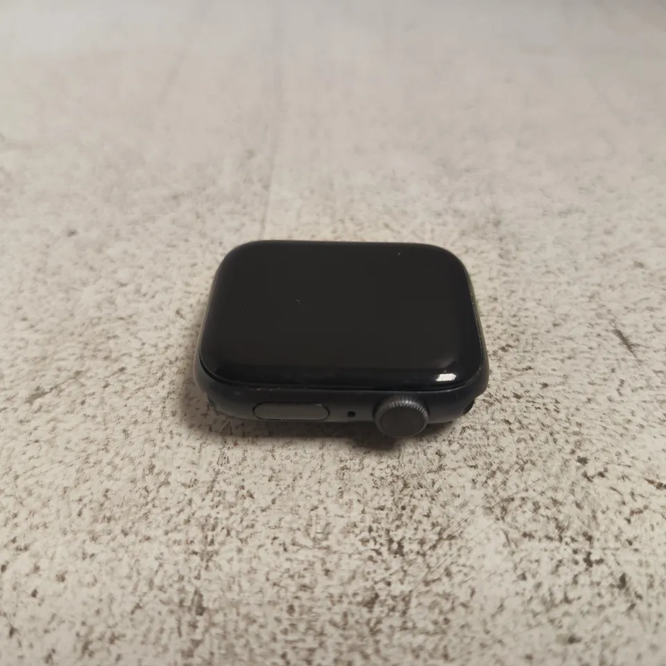 APPLE SMARTWATCH SERIES 6