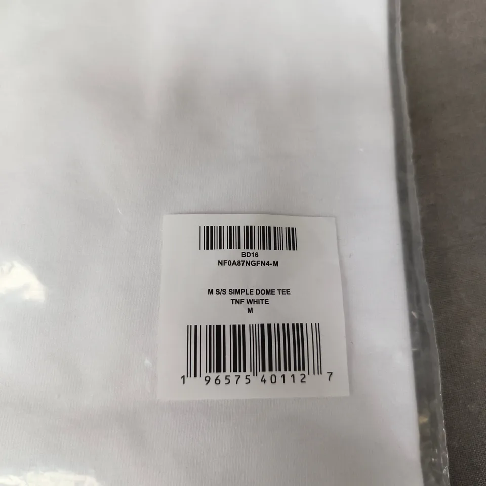 THE NORTH FACE SIMPLE DOME TEE – WHITE – SIZE M