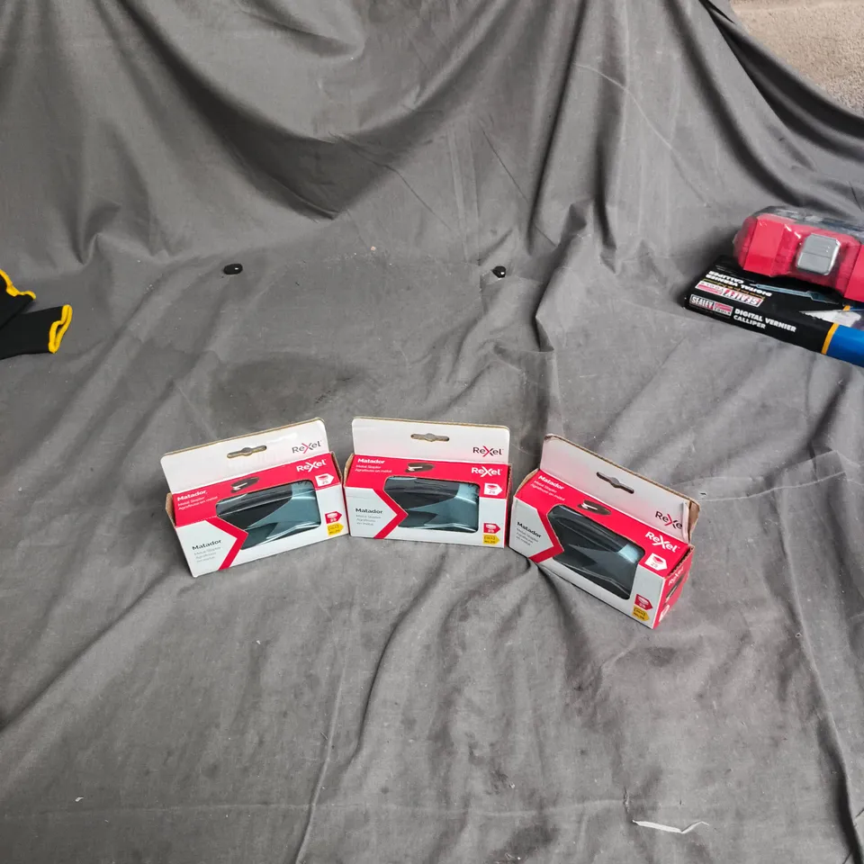 MATADOR METAL STAPLER – REXEL, BOXED (SET OF 3)