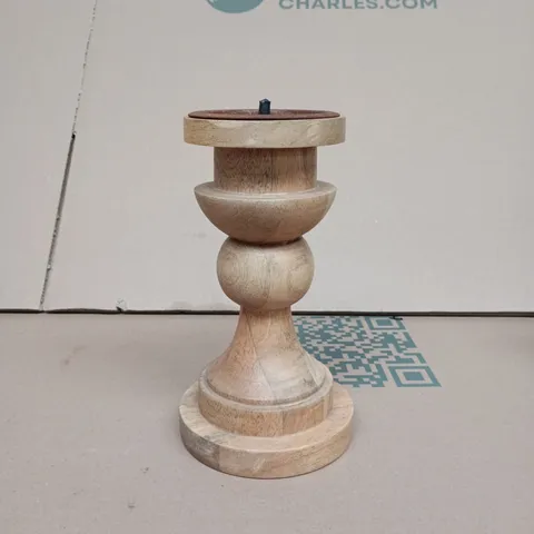 NKUKU WOODEN CANDLE HOLDER – NATURAL FINISH