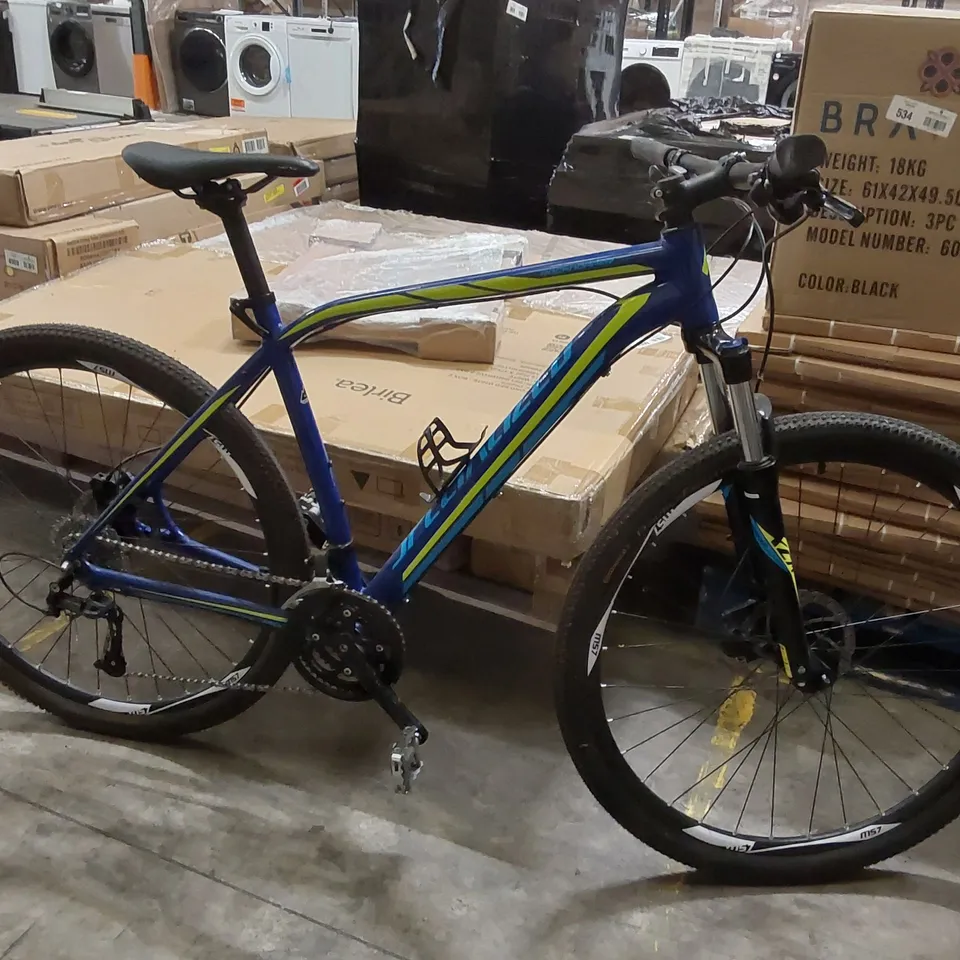 SPECIALIZED ROCKHOPPER SPORT MOUNTAIN BIKE