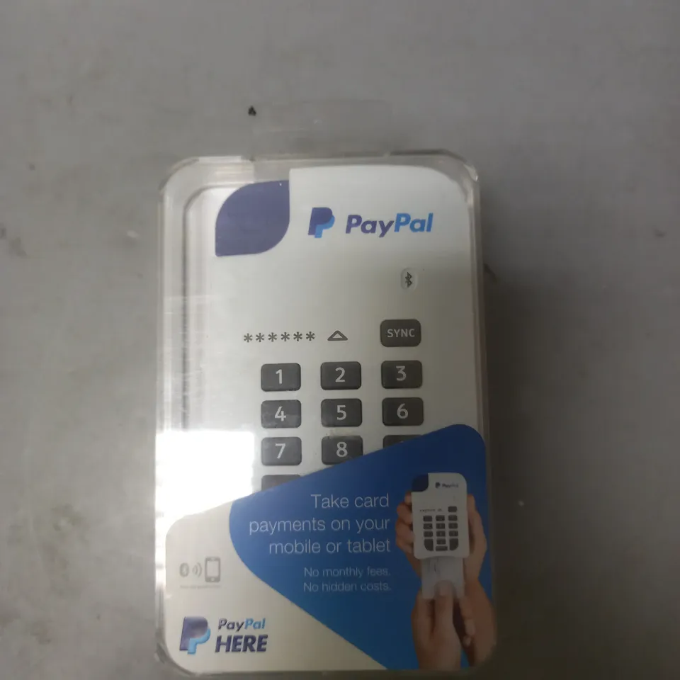 PAYPAL HERE CARD PAYMENT MACHINE FOR MOBILE AND TABLET WHITE