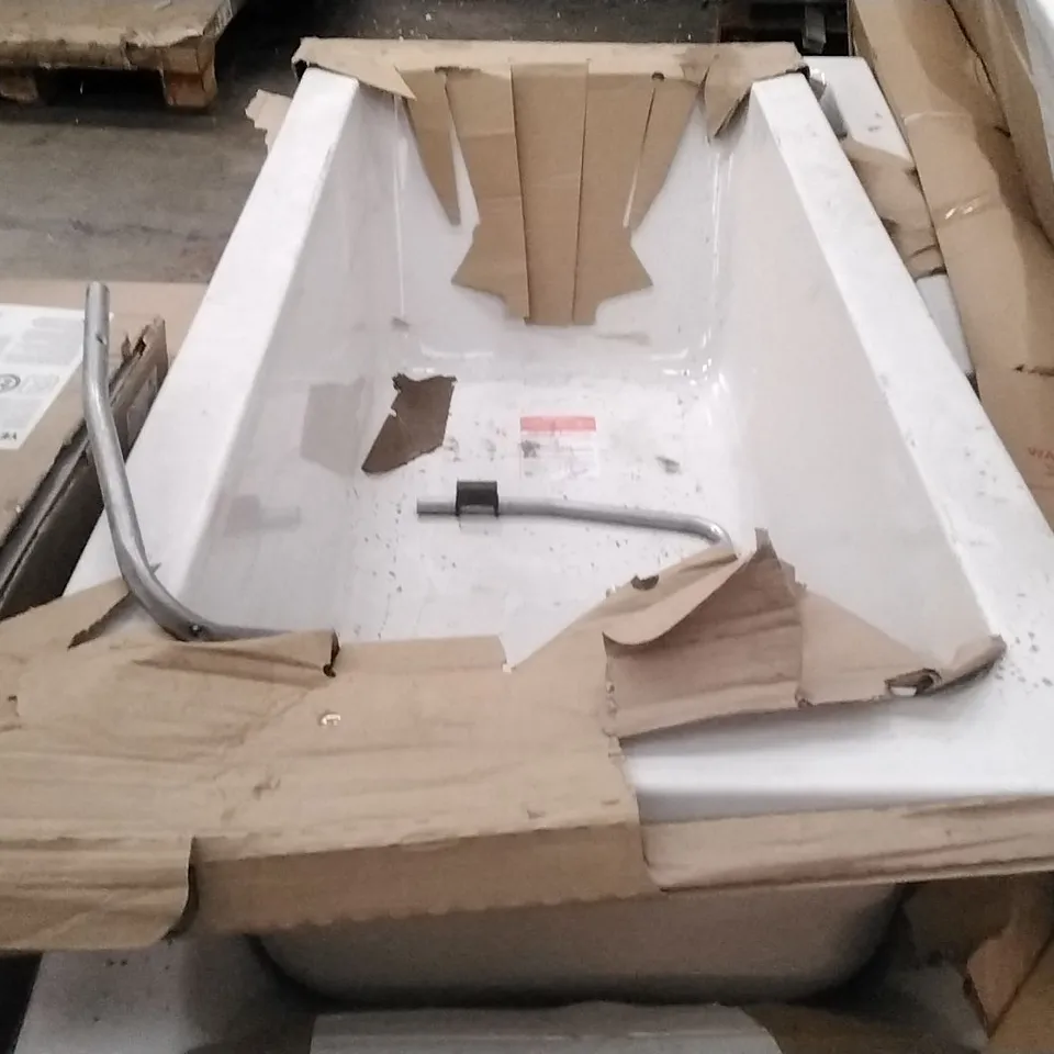 RECTANGULAR BATH WHITE