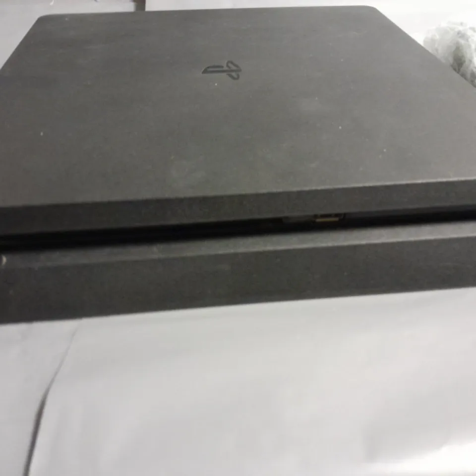 UNBOXED SONY PLAYSTATION 4 WITH 2 CONTROLLERS