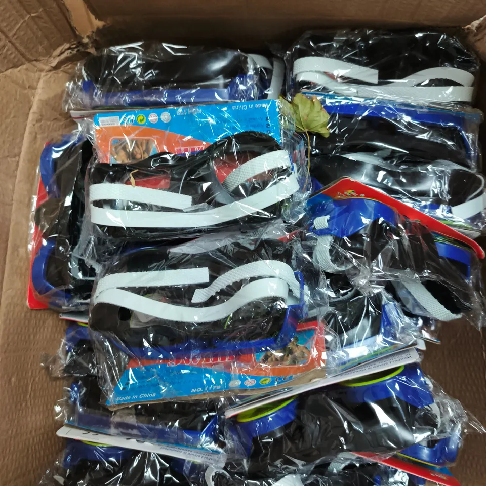 APPROXIMATELY 25 WENFEI INTERMEDIATE SWIMMING GOGGLES