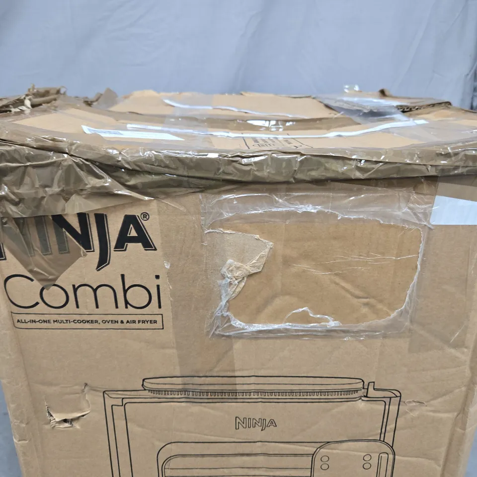 NINJA MULTIFUNCTION OVEN AND AIR FRYER