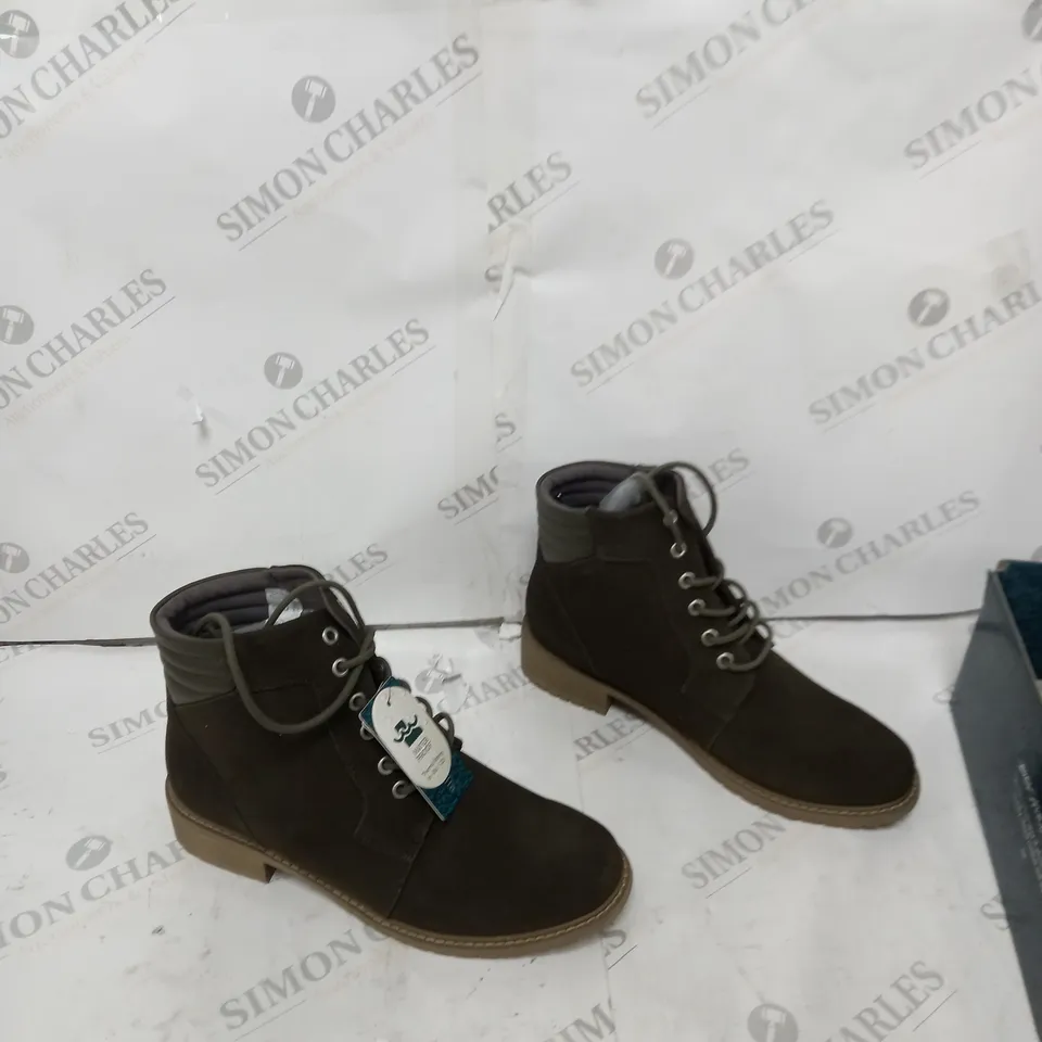 EMU EXPLORER BIRICET LACE UP WATERPROOF ANKLE BOOT - DARK OLIVE - UK SIZE 7