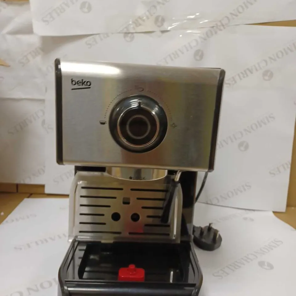 BEKO CEP5152B ESPRESSO PUMP COFFEE MACHINE, 15 BAR, 1200ML TANK, BLACK