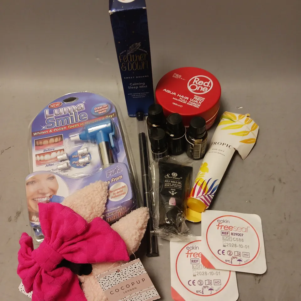 BOX OF APPROXIMATELY 10 COSMETIC ITEMS TO INCLUDE - REDONE AQUA HAIR WAX - LUMA SMILE TEETH WHITENER - DOTERRA ESSENTIAL OILS - ETC 