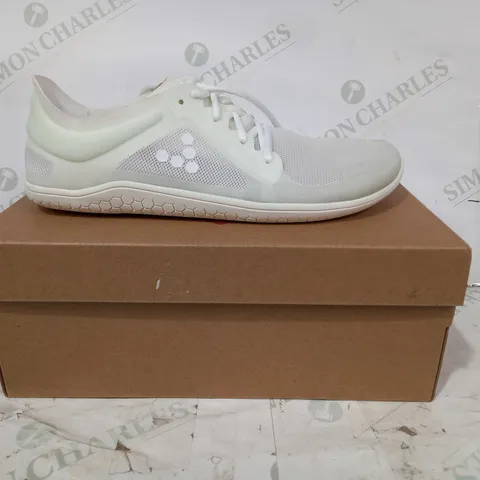 BOXED PAIR OF VIVO BAREFOOT PRIMUS LITE III EU SIZE 43