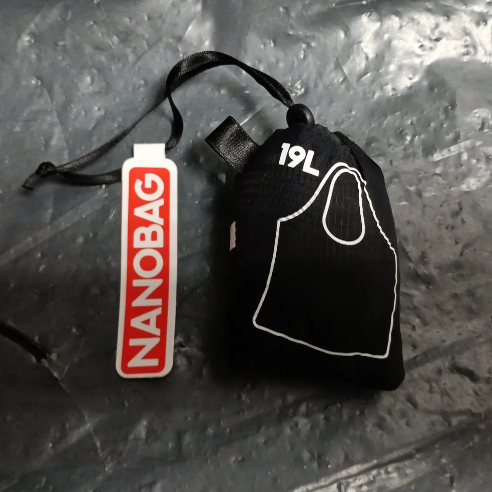 NANOBAG STANDARD ULTRALIGHT REUSABLE TOTE BAG IN BLACK - 19L