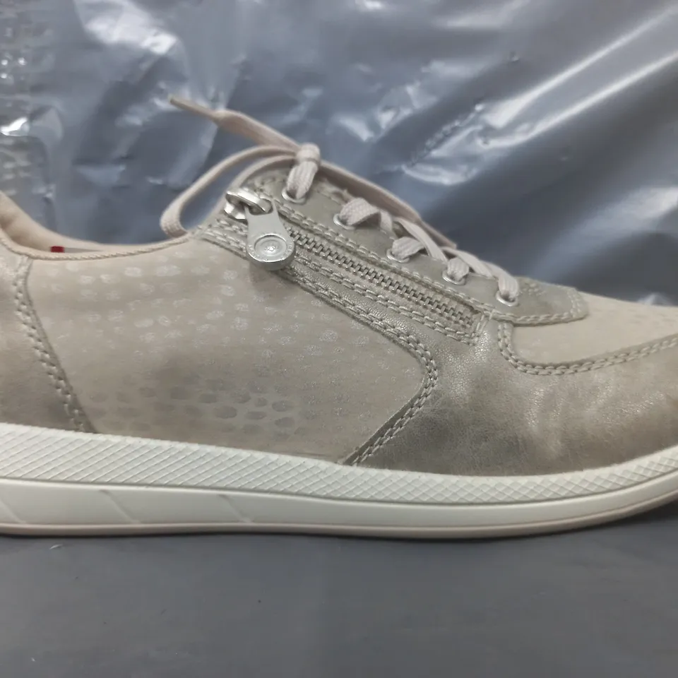 BOXED PAIR OF RIEKER TRAINERS IN TAUPE SIZE 7.5