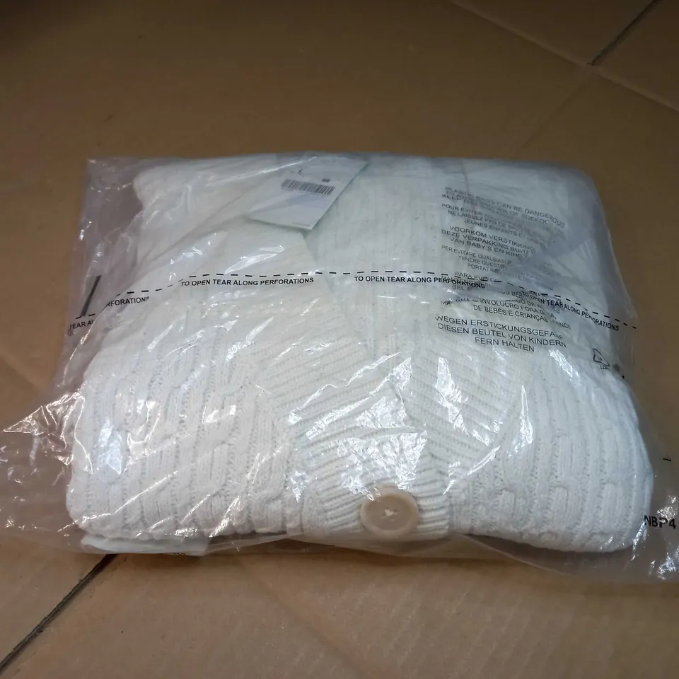 PACKAGED WHITE PIMKIE CABLE KNIT CARDIGAN - LARGE