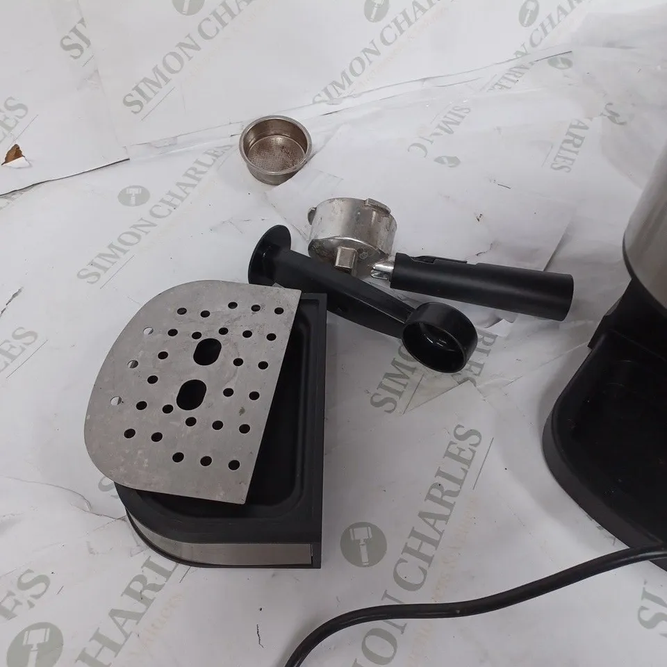 COOK'S ESSENTIALS PUMP ESPRESSO COFFEE MACHINE