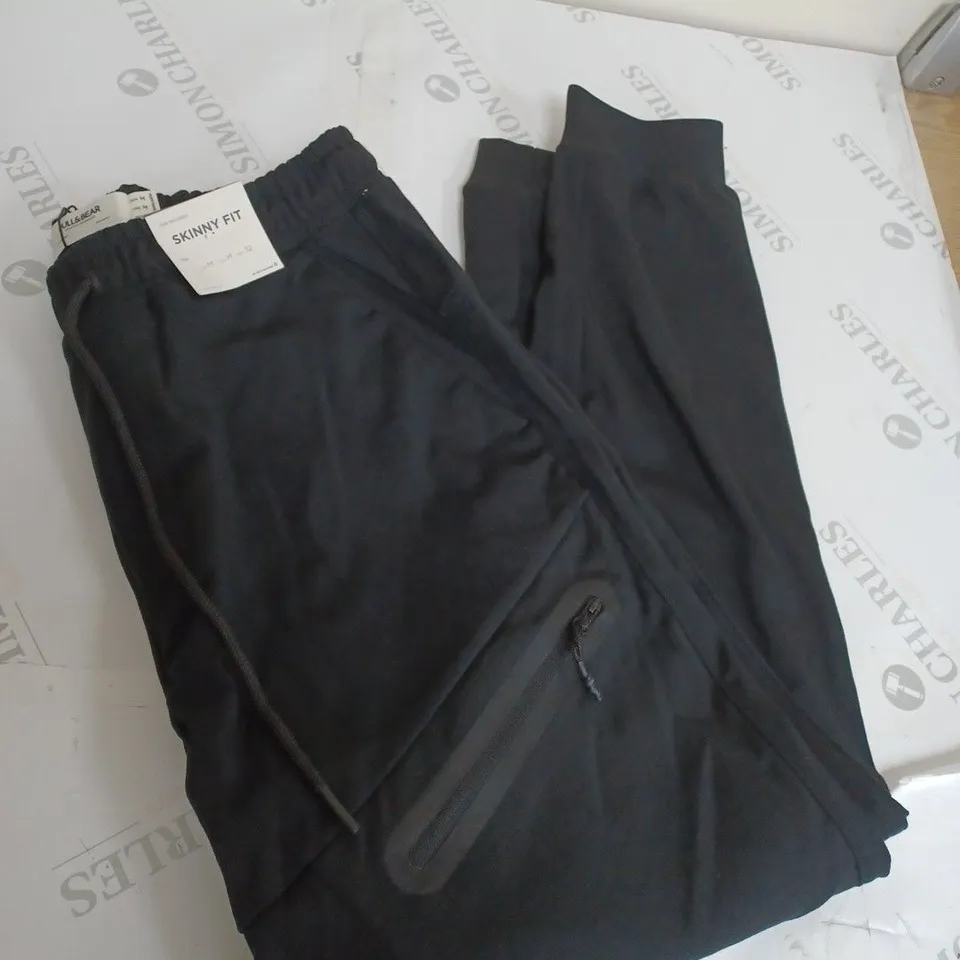 PULL AND BEAR SKINNY FIT JOGGERS SIZE M