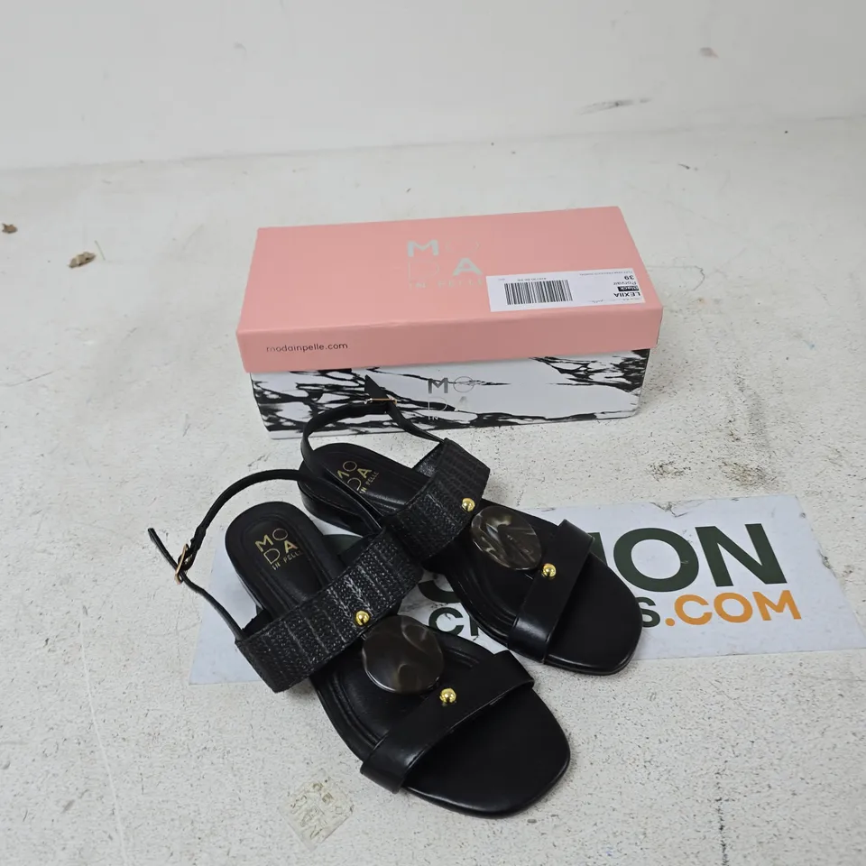 UK 6 MODA IN PELLE LEXIA BLACK PORVAIR FLAT SANDALS – PAIR (EU 39)