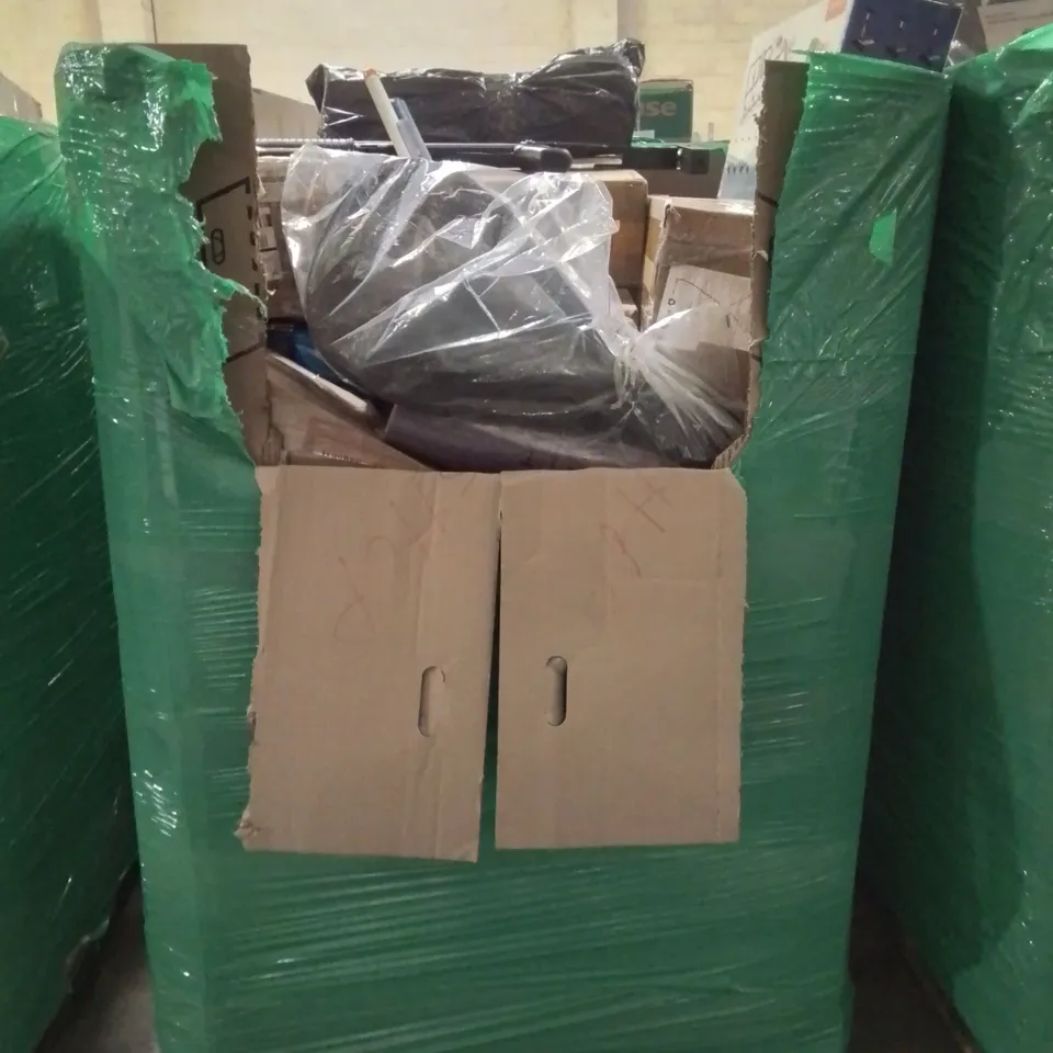 PALLET CONTAINING VARIOUS ASSORTED ITEMS TO INCLUDE: TOY GUNS, YOGA MATS, KIDS SCOOTER ETC.