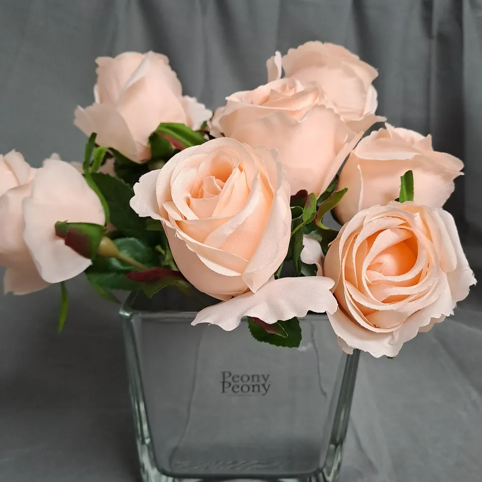 OUTLET PEONY ROSES IN A SMALL MIRROR GIFT BAG AND 25ML FRAGRANCE