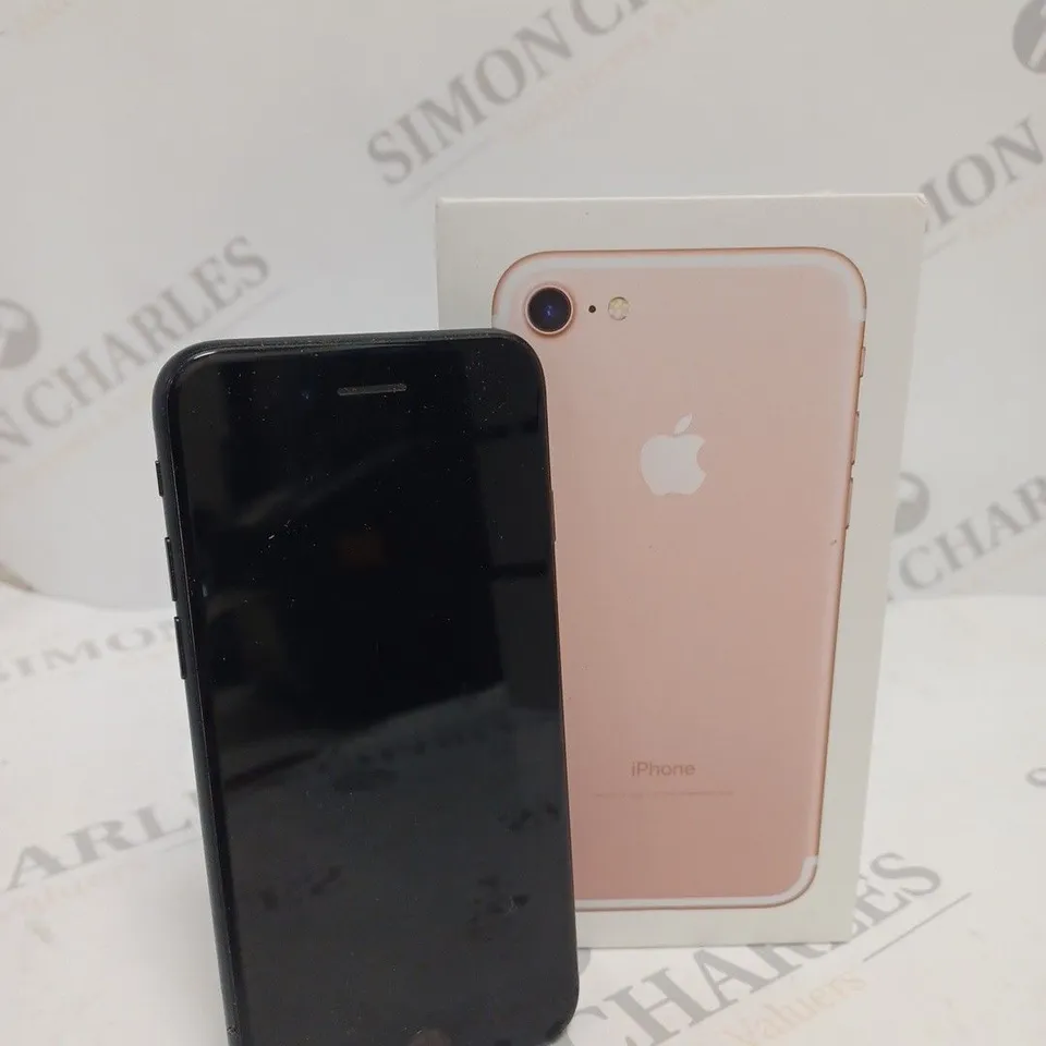 APPLE IPHONE 7 (A1778) SMARTPHONE