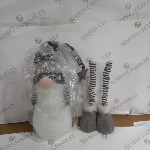 FESTIVE PRE-LIT STANDING GONK GREY 