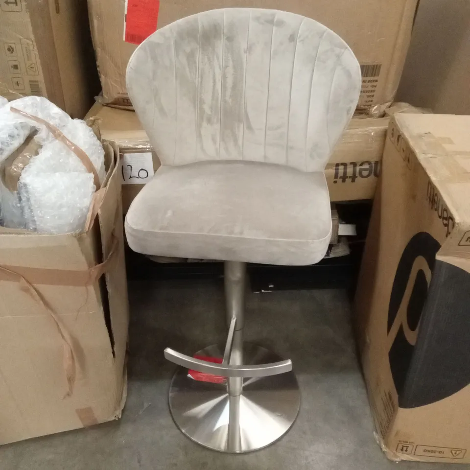 DANETTI HARPER VELVET GAS LIFT BAR STOOL
