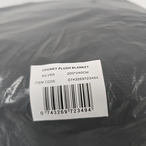 Chunky Plush Blanket β Silver, 200Γ240cm
