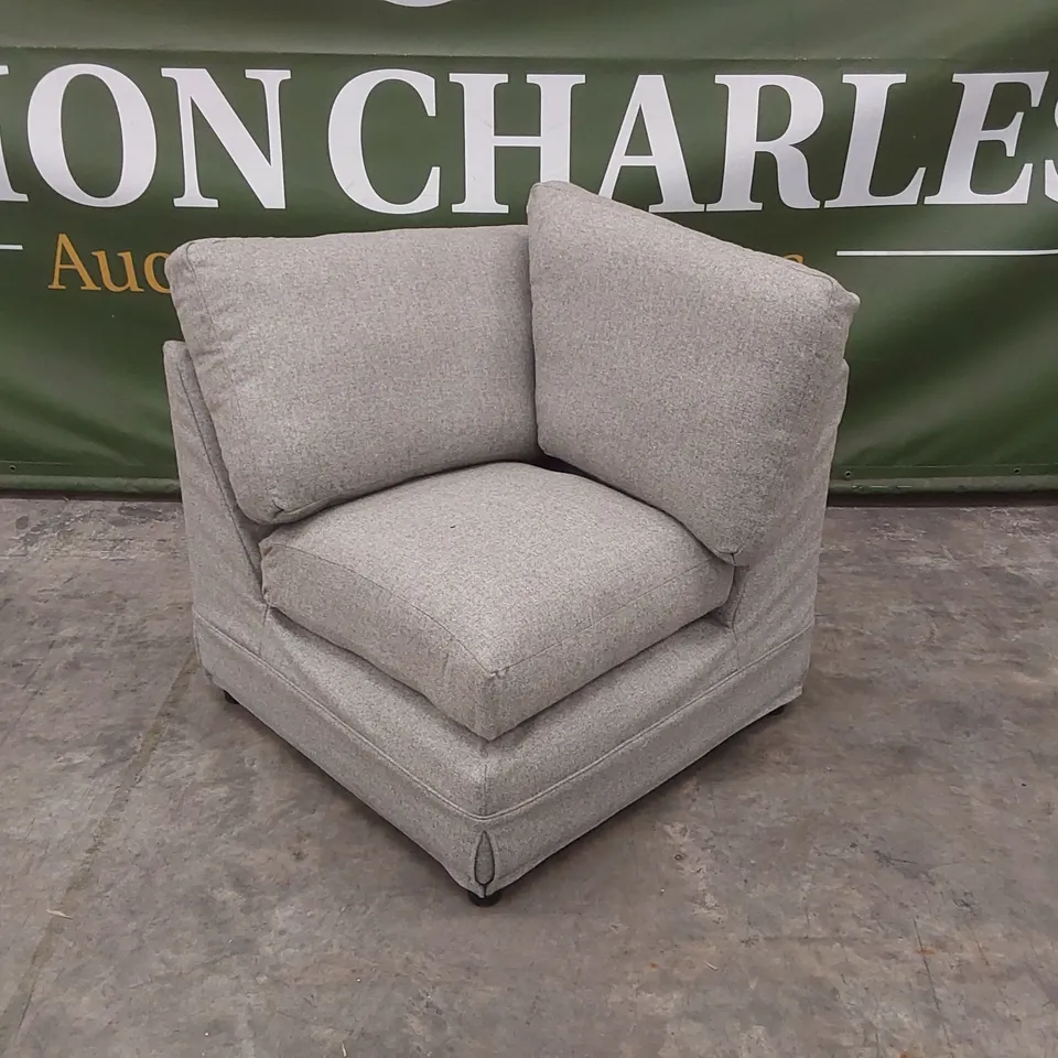 QUALITY DESIGNER GREY FABRIC CORNER SOFA SECTION