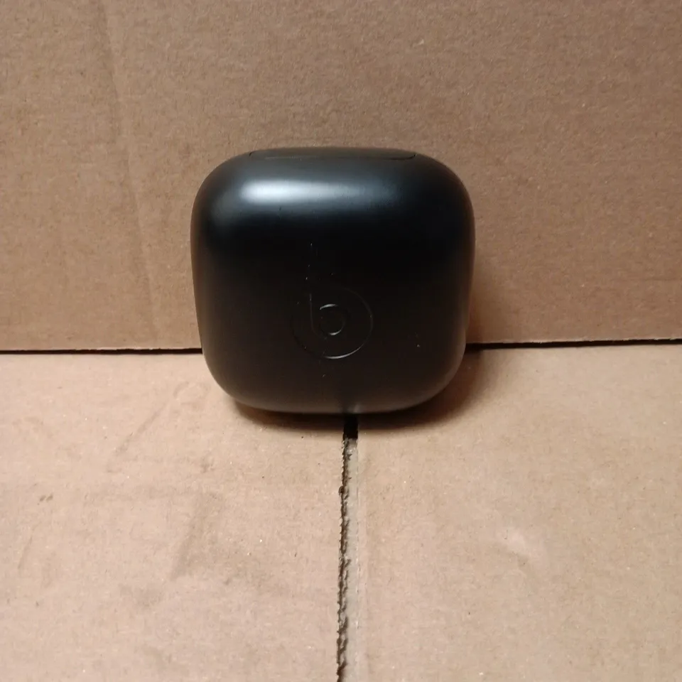 BEATS BY DRE WIRELESS EARBUDS WITH CASE – OLIVE/KHAKI UNBOXED