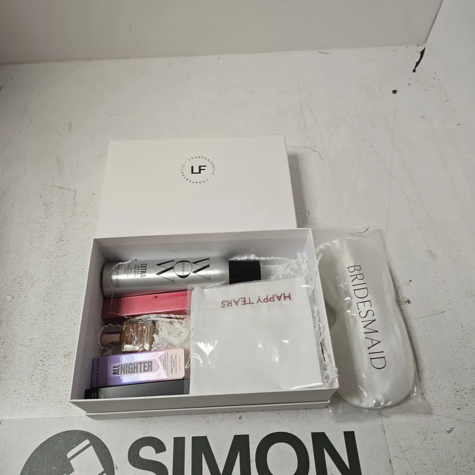 LOOKFANTASTIC THE BRIDESMAID EDIT BEAUTY GIFT SET