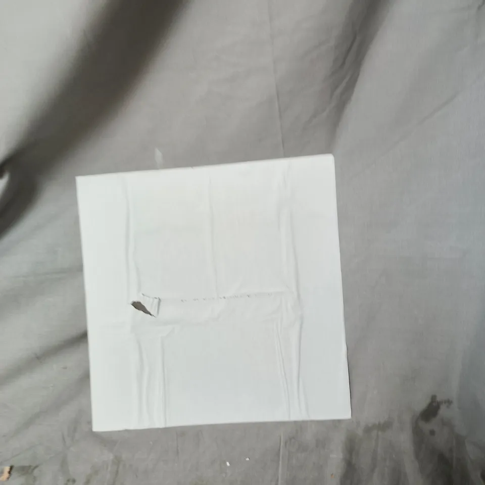 APPROXIMATELY 40 X BLACK VINYL GLOSS TILES WITH ADHESIVE BACKING, 30 X 30CM