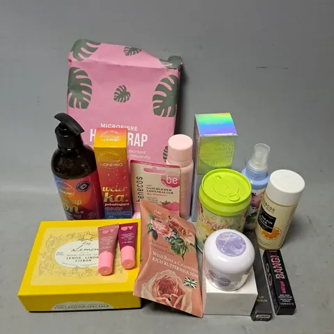 APPROXIMATELY 20 ASSORTED COSMETIC PRODUCTS TO INCLUDE - PLOUISE MAKE IT MELT MAKEUP REMOVER WIPES - LEMON SOAP BARS - BENECOS NAIL POLISH REMOVER - ETC