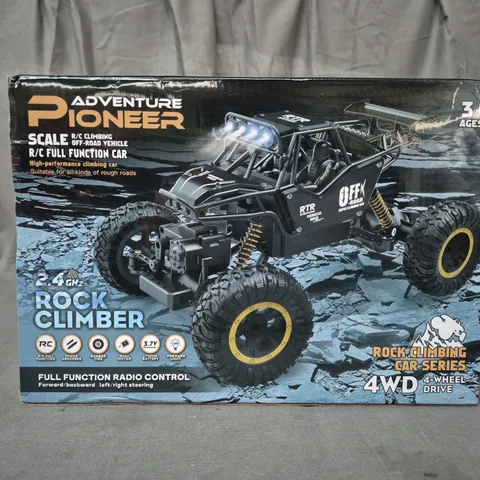 BOXED ADVENTURE PIONEER ROCK CLIMBER 4WD R/C CAR