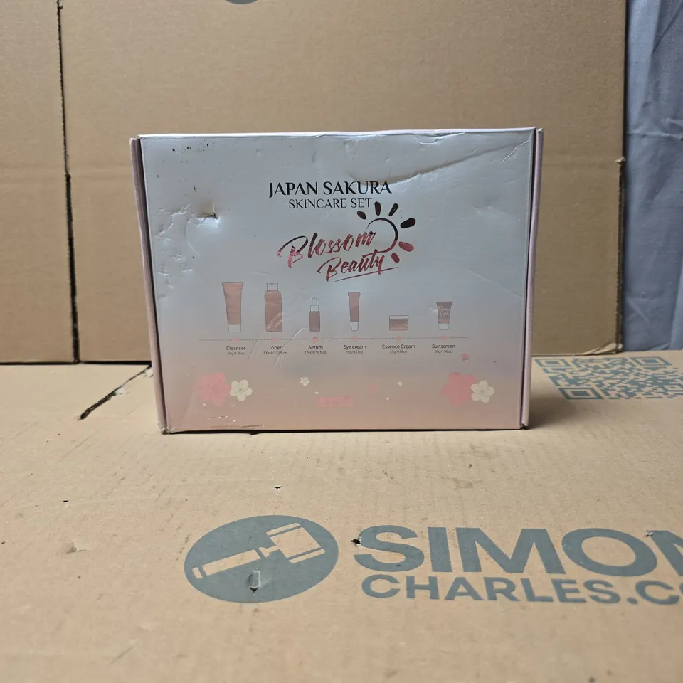 JAPAN SAKURA SKINCARE SET "BLOSSOM BEAUTY" TO INCLUDE SERUM, TONER, EYE CREAM ETC