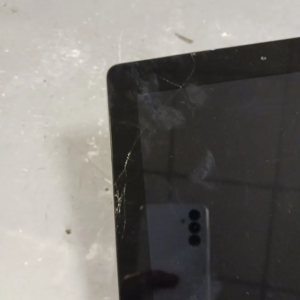 APPLE IPAD 2 SILVER 16GB - MODEL A1395